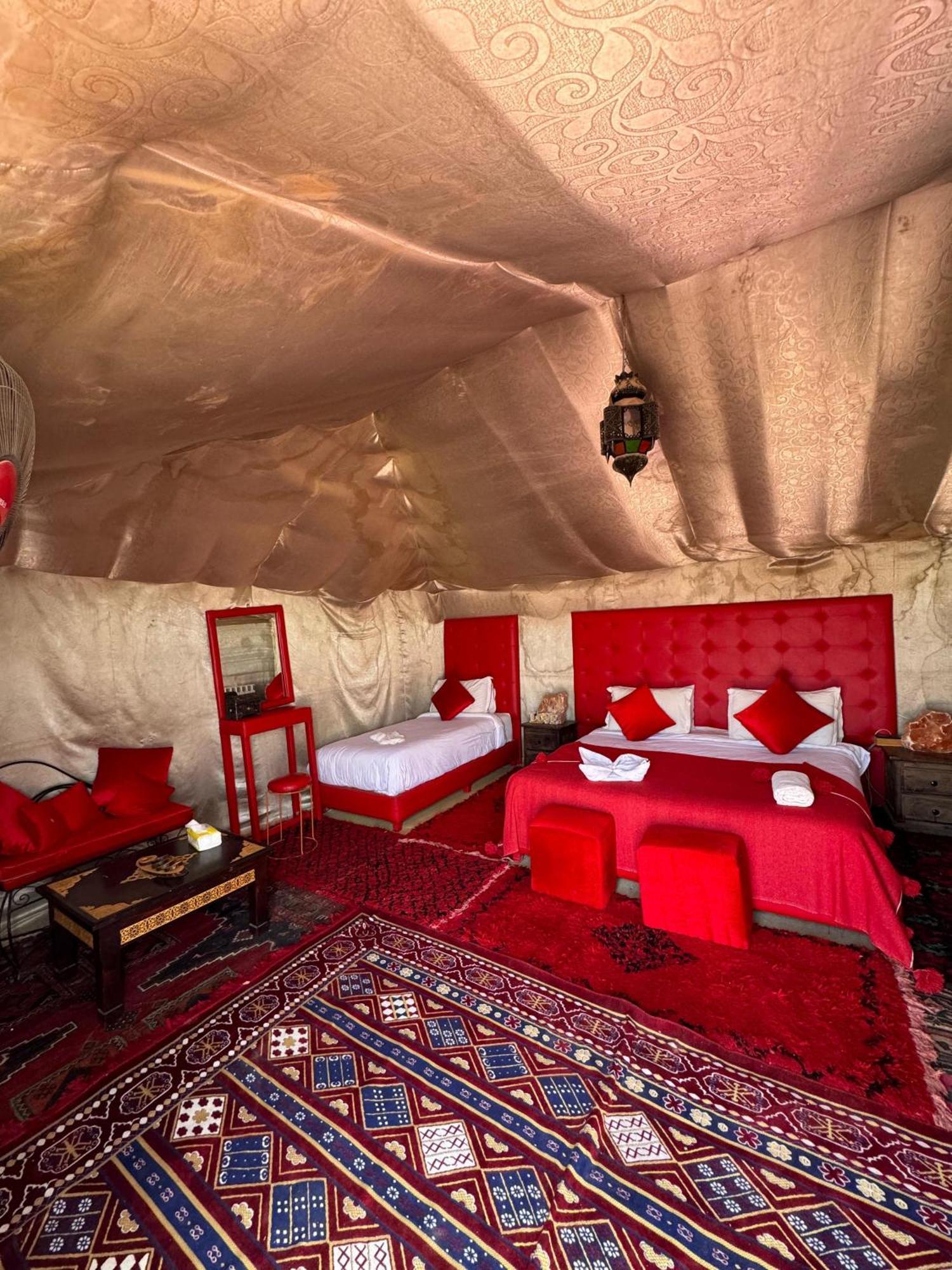 Desert Camp Camel & Sandboarding Merzouga Zewnętrze zdjęcie